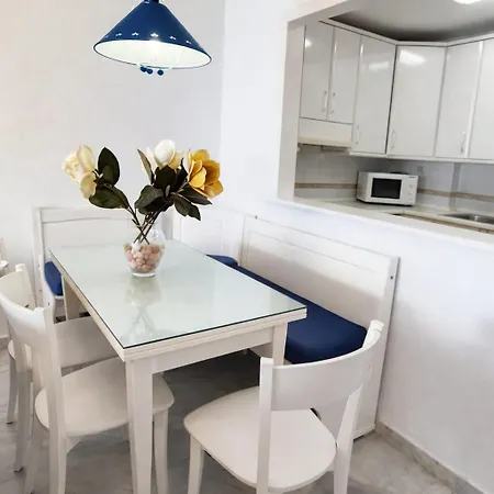Apartmán On The Sea Front With An Ocean-facing Terrace